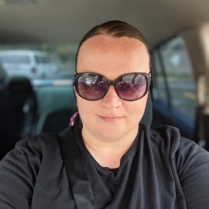 Meet your Posher, Whitney